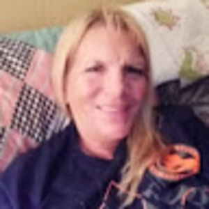 Meet your Posher, Lena